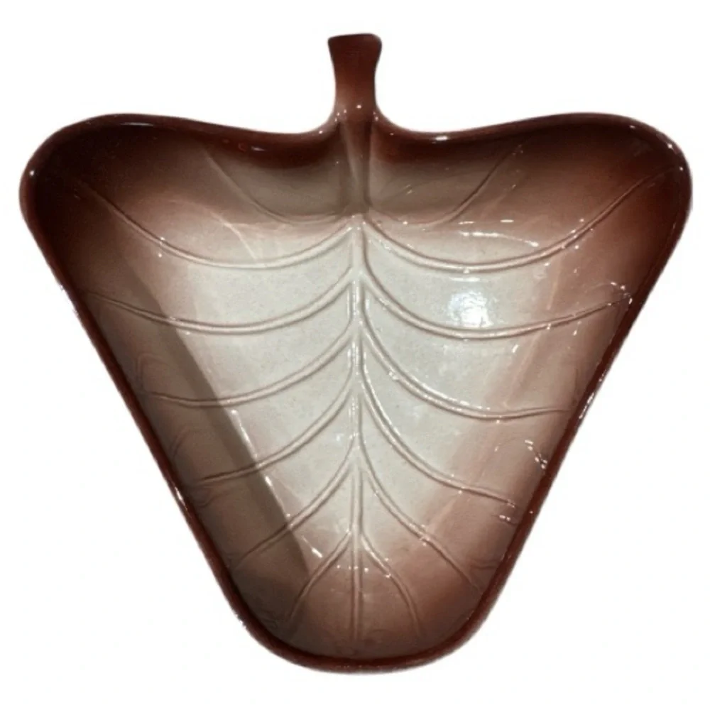 Vintage MCM Valley Vista #702 Calif USA Pottery Bowl Leaf Shaped Brown Set of 5